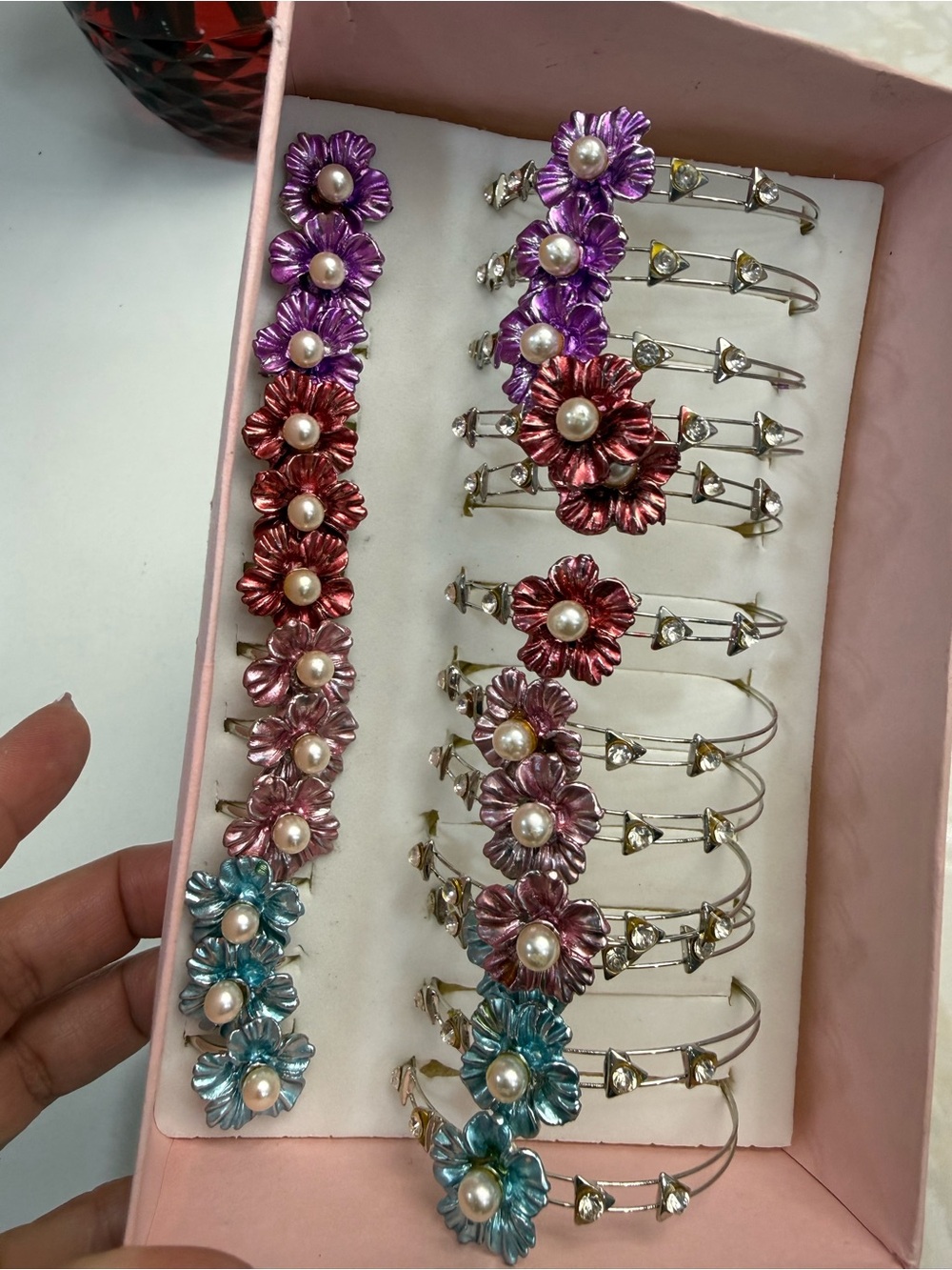 Costume jewelry Floral with 12 bracelets and 12 rings adjustable - Picture 3 of 5